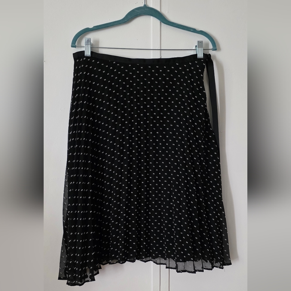 Elegant Black Polka Dot Skirt